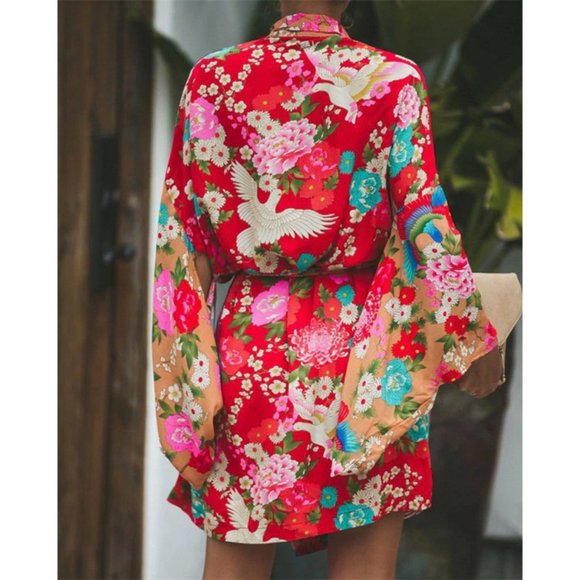 ♦️SOLD♦️Floral Open Kimono Red and Pink - Picture 5 of 15